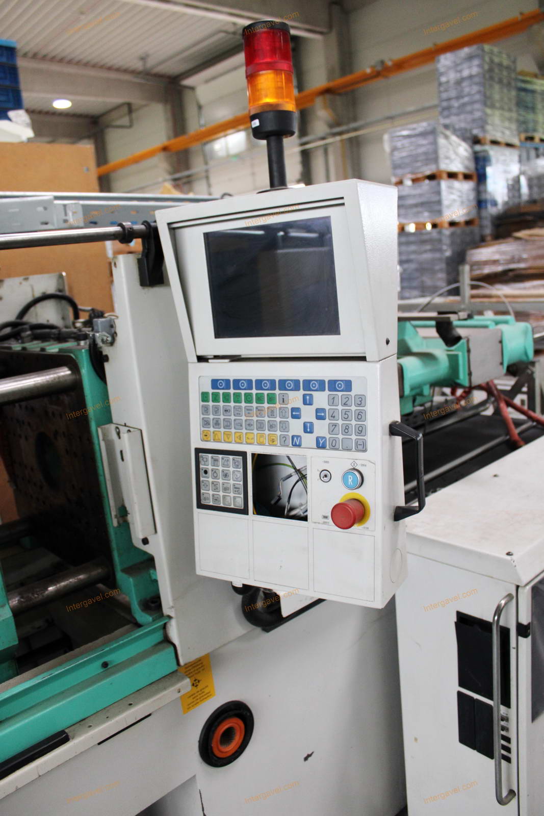 Fröccsöntő gép 4