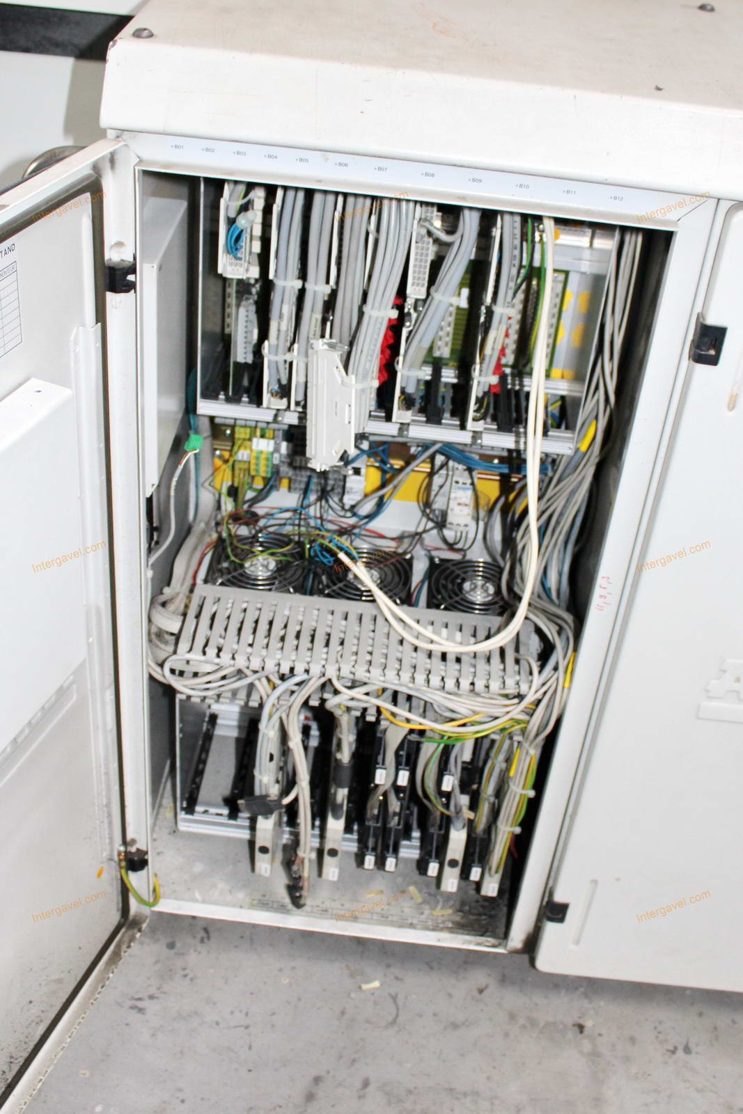 Fröccsöntő gép 11