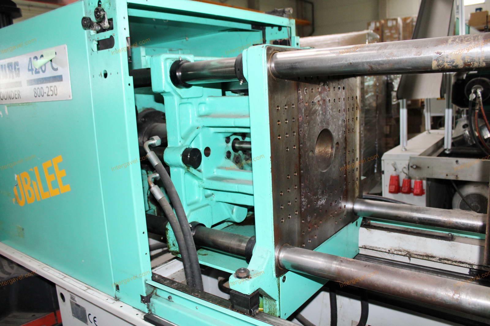 Fröccsöntő gép 8