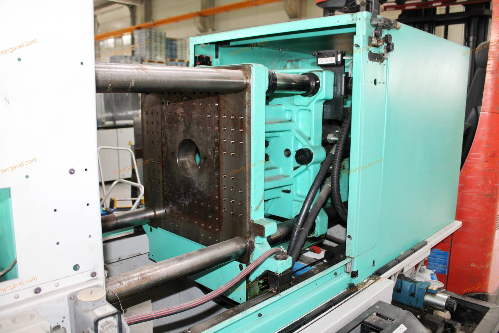 Fröccsöntő gép 10