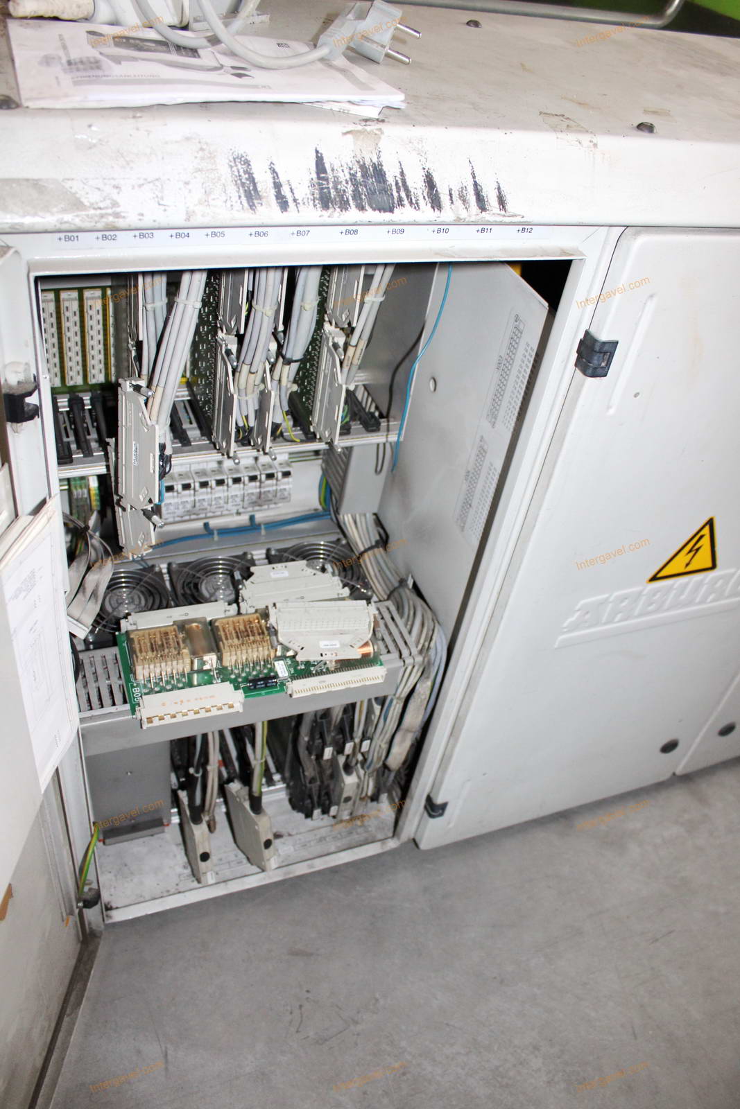 Fröccsöntő gép 16