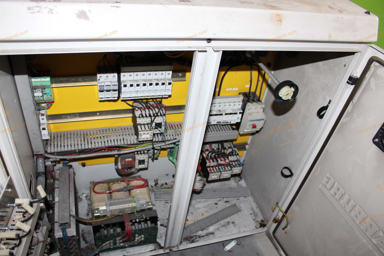 Fröccsöntő gép 17