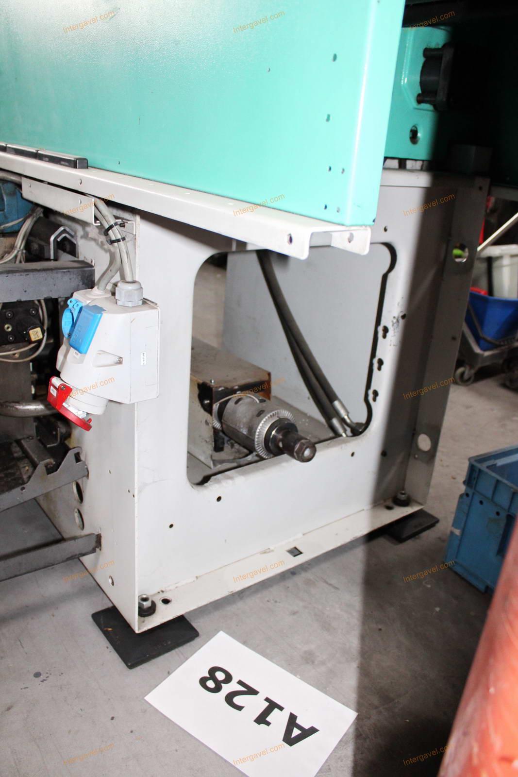 Fröccsöntő gép 18