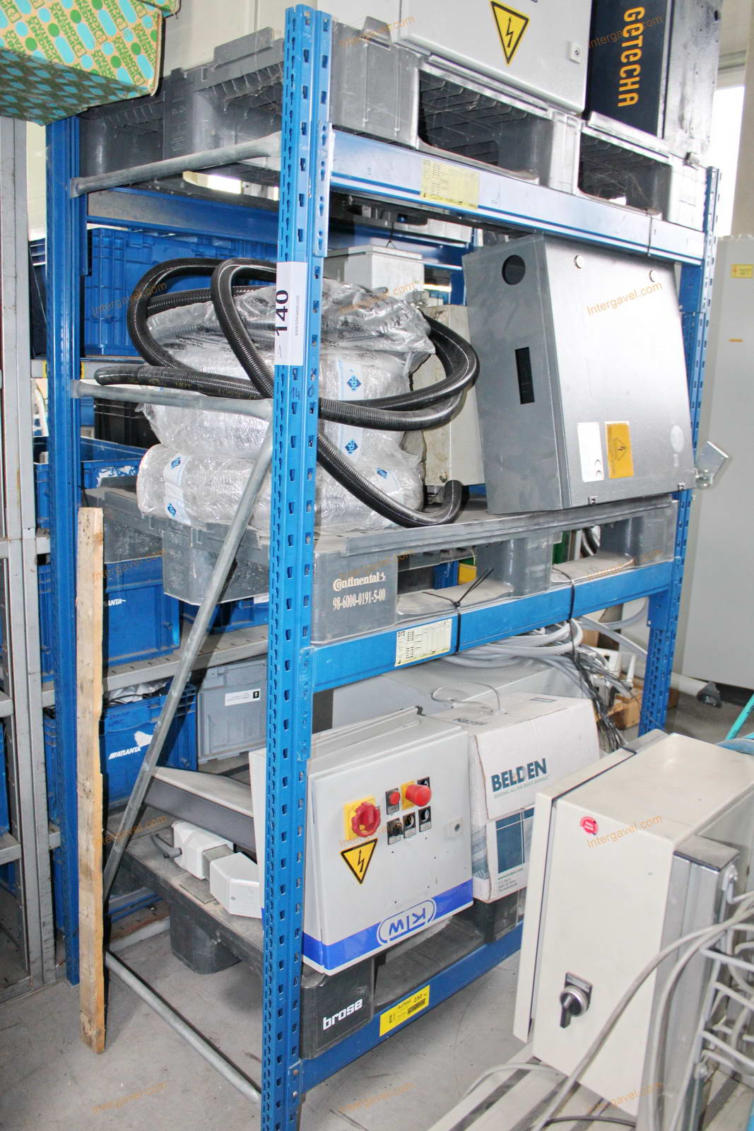 Tároló állvány és alkatrészek