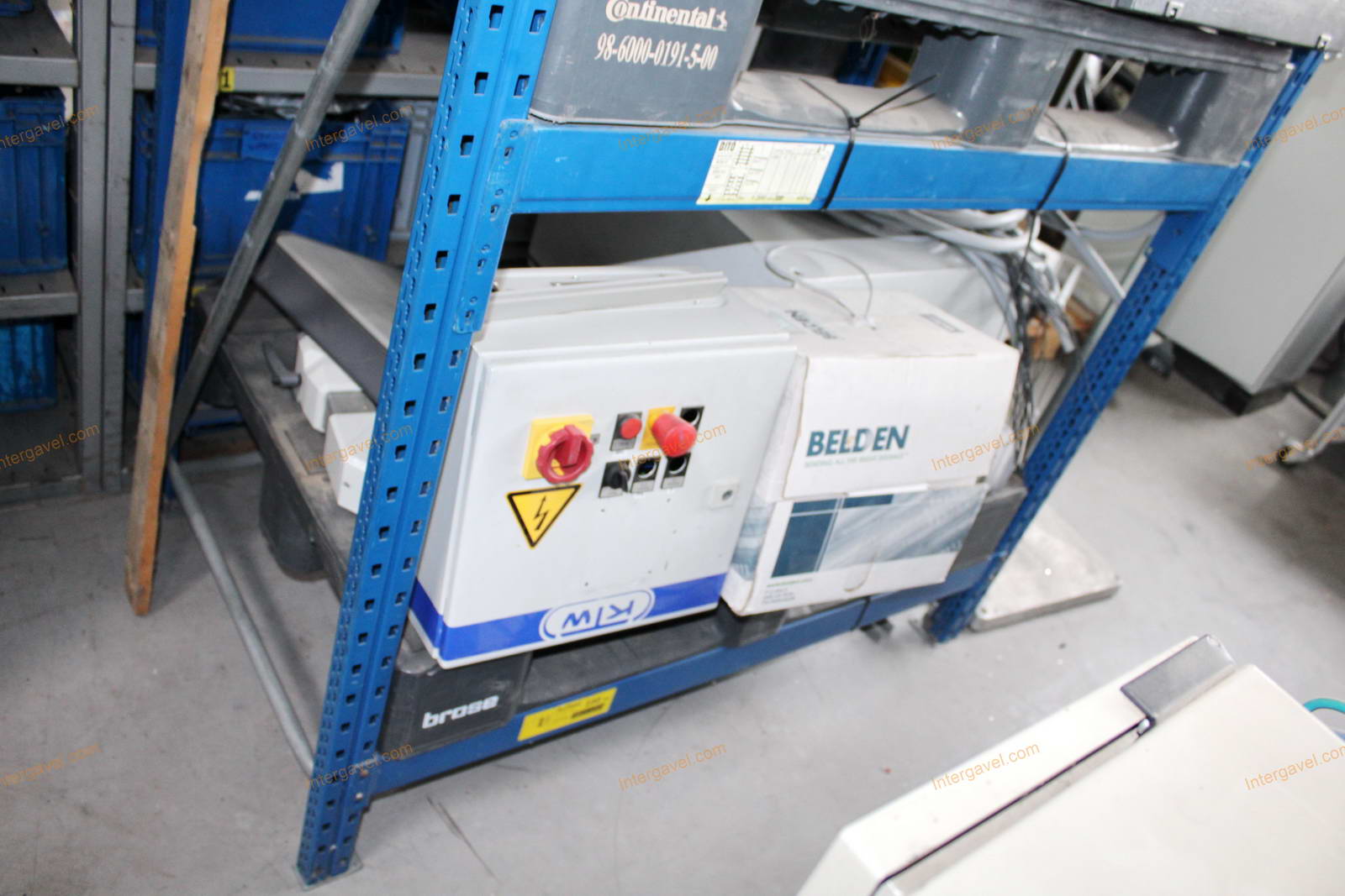 Tároló állvány és alkatrészek 4