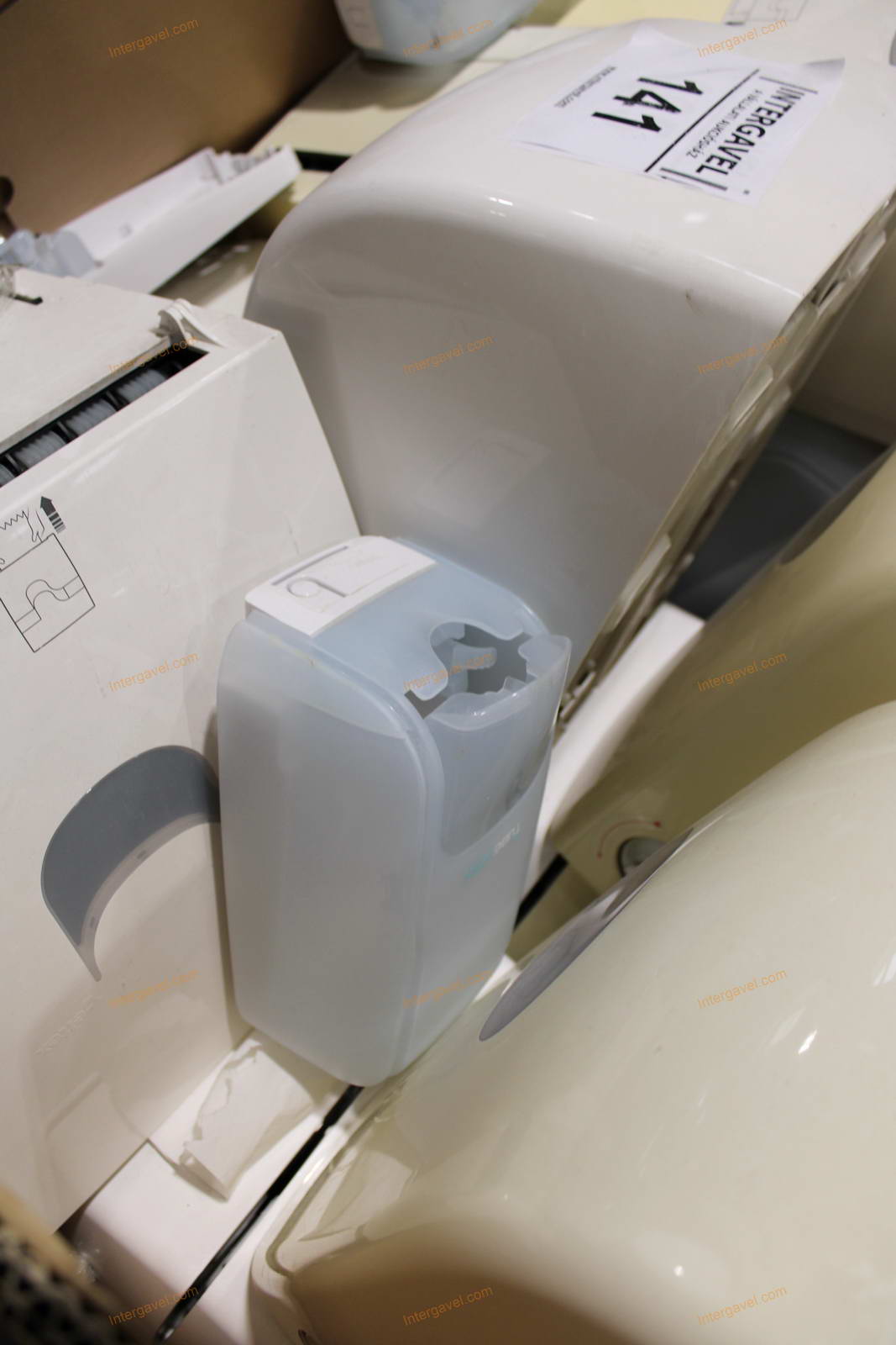 Bontott szaniterek 4