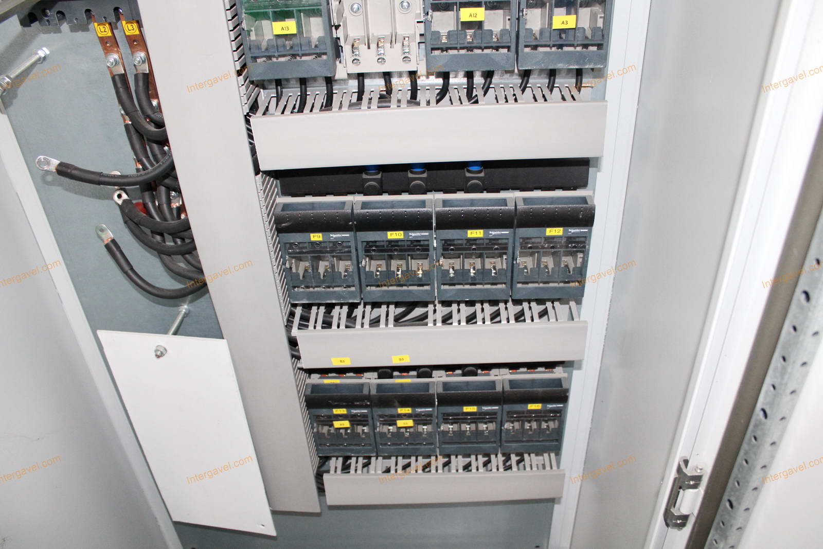 Villamos szekrény 8