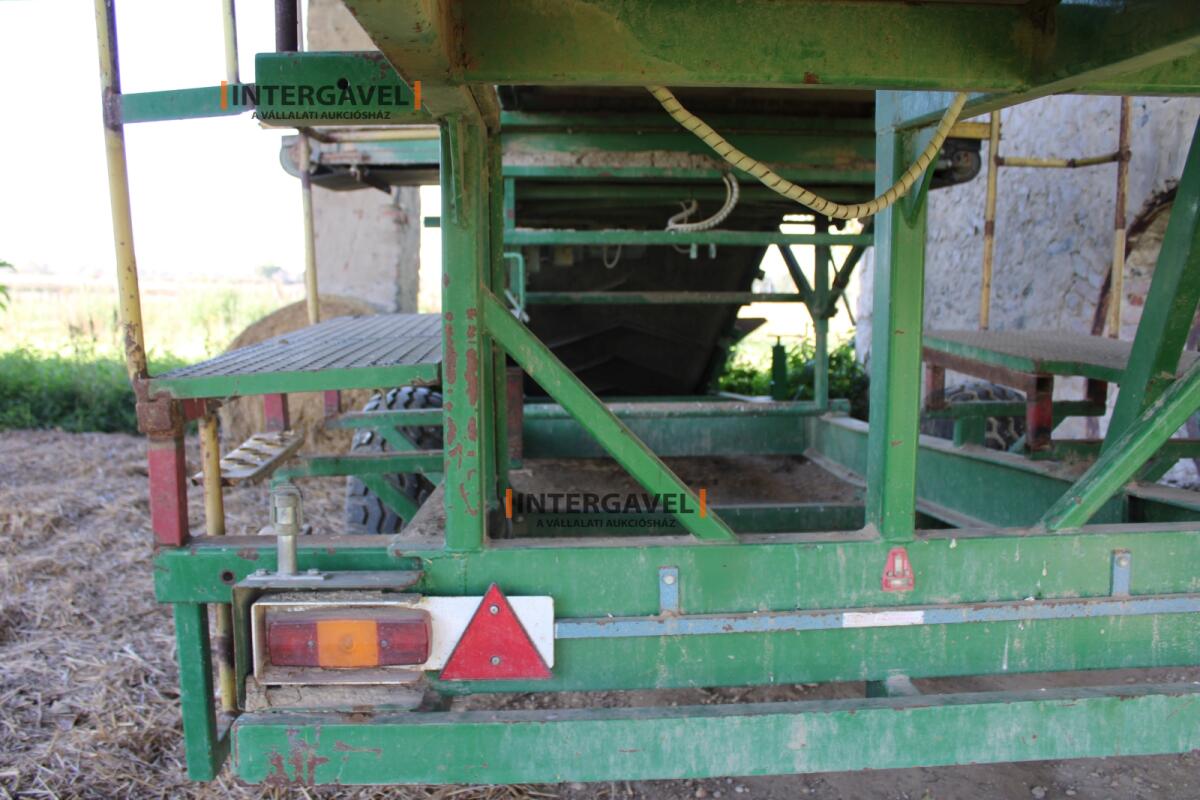 Burgonya válogató kocsi 32