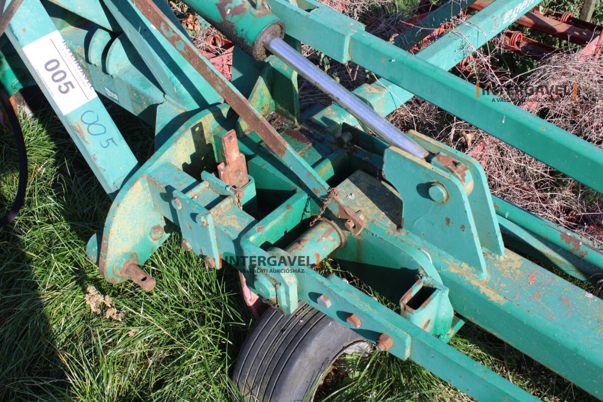 Gyomfésű - Regent 11