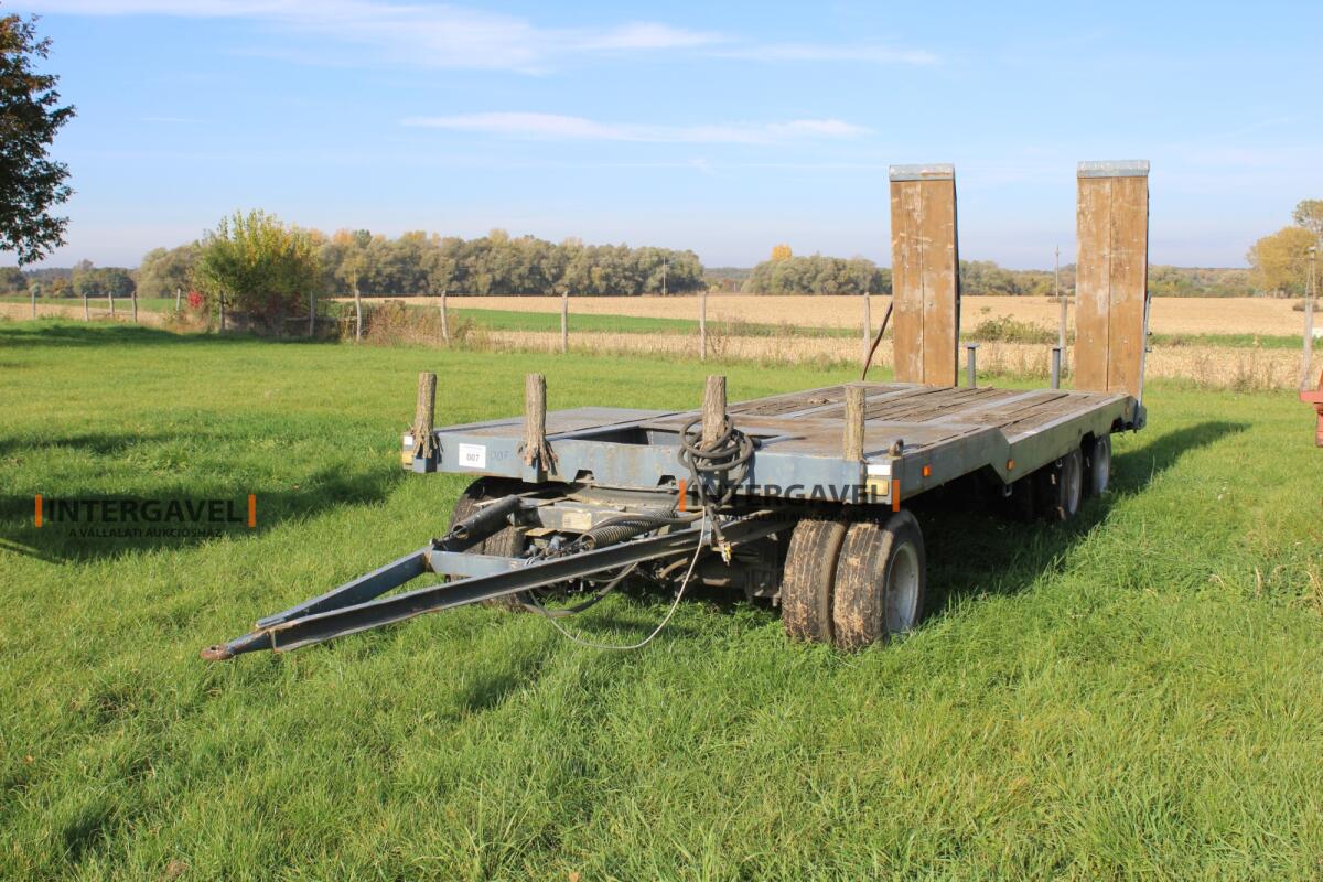 Tréler- Schwarzmüller