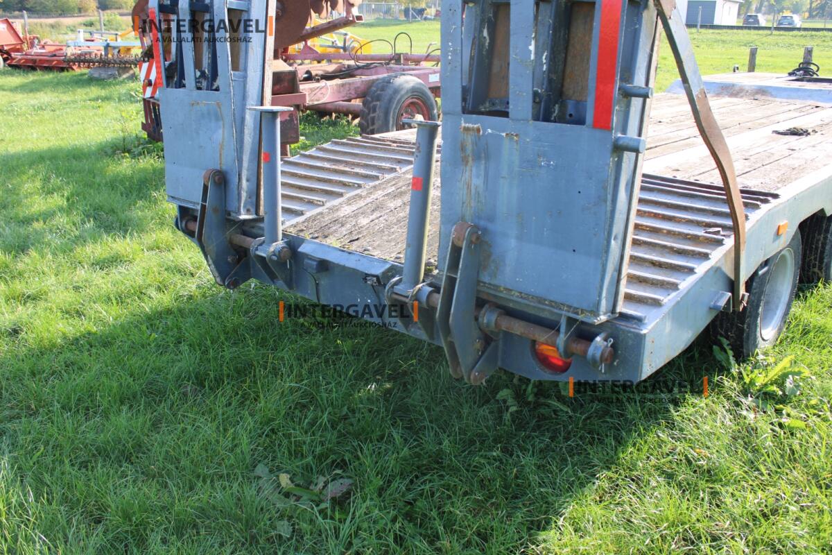 Tréler- Schwarzmüller 18