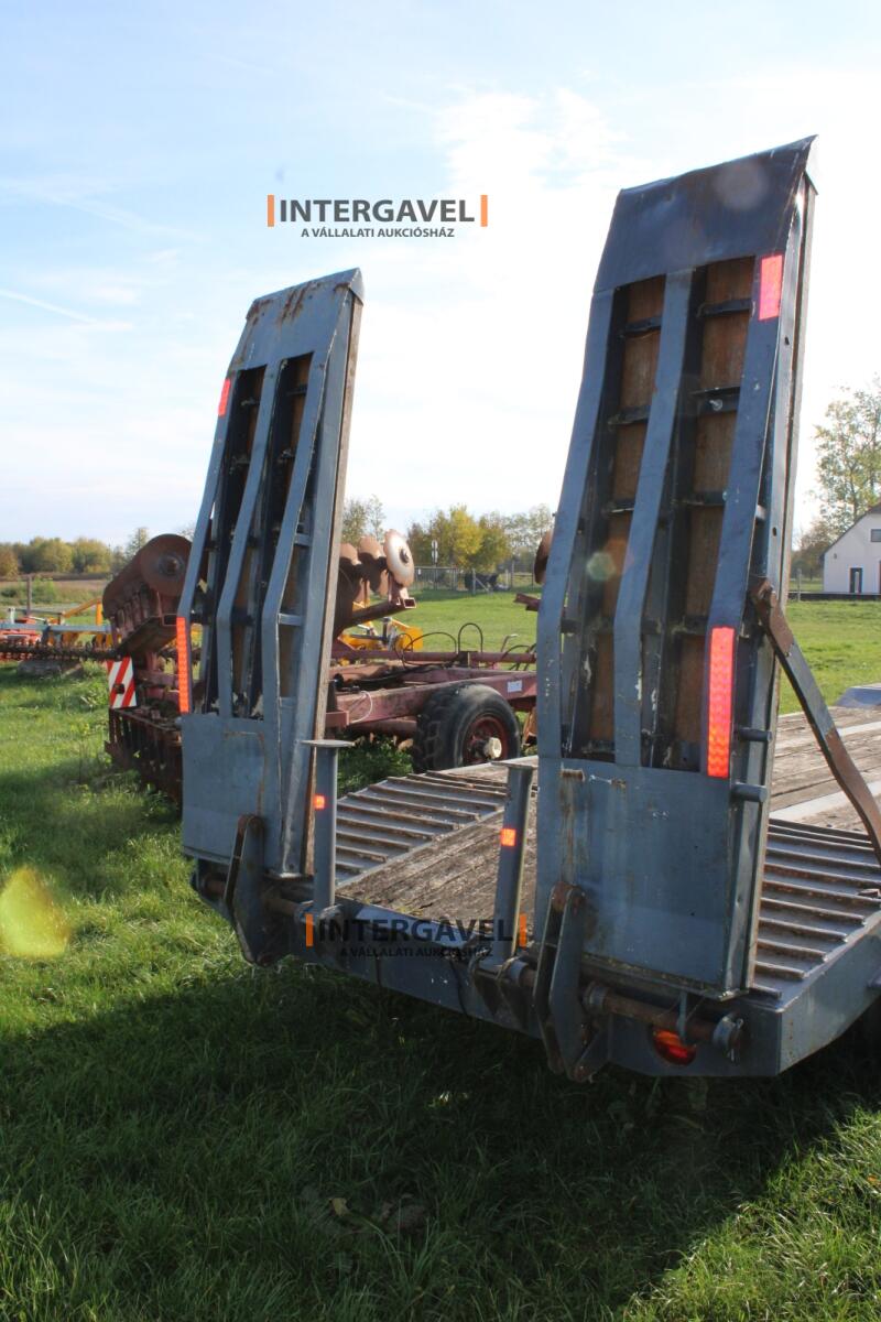 Tréler- Schwarzmüller 19