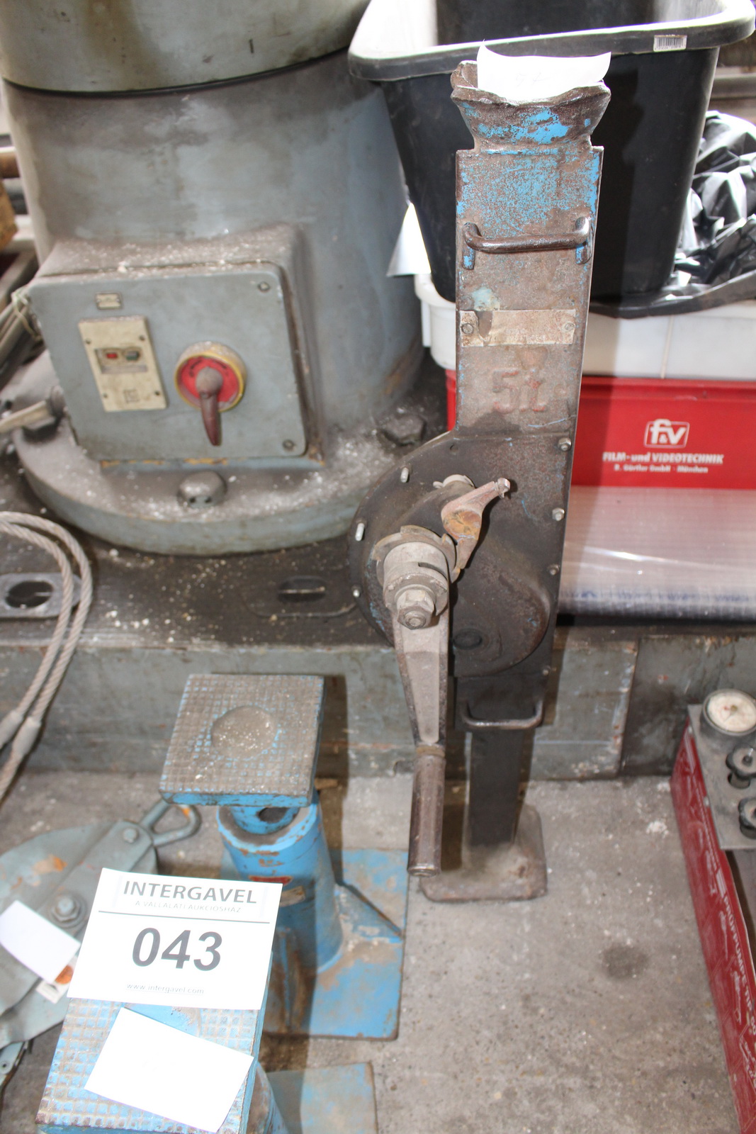 Vegyes eszközök  10