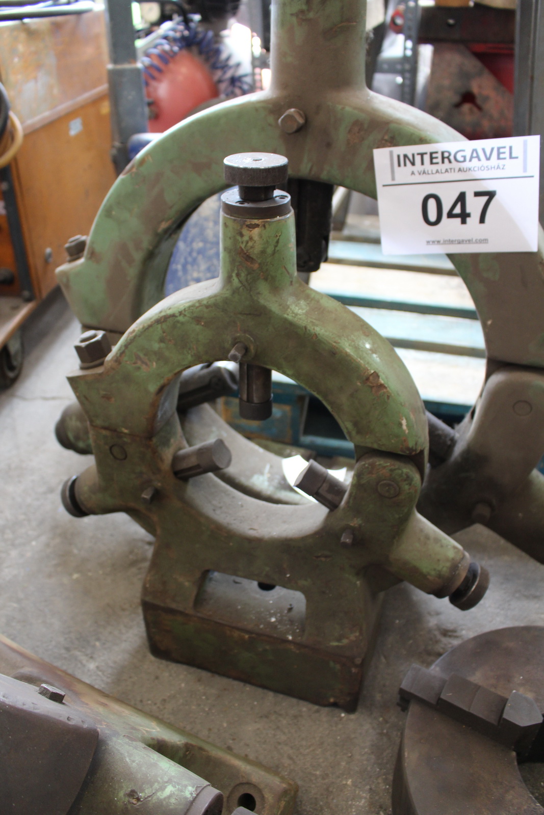 Vegyes esztergaalkatrészek 8