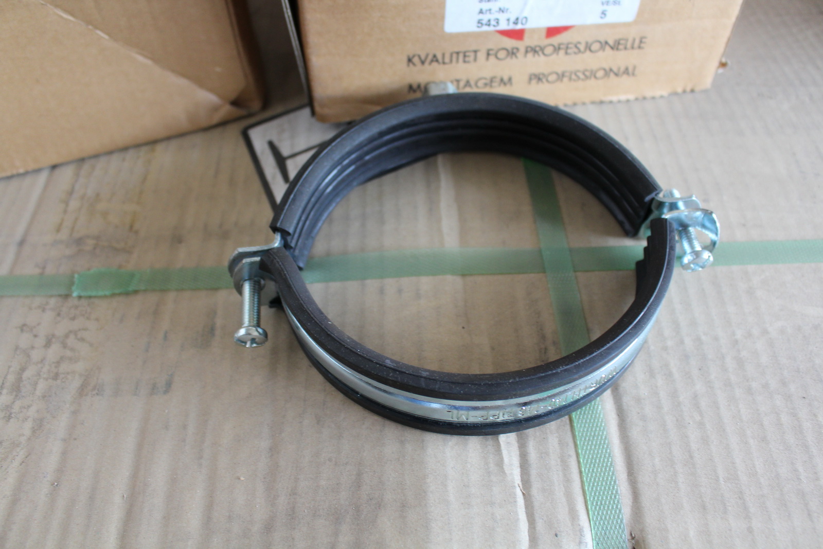 Würth gumis légtechnikai csőbilincs, átmérő: 140-146mm 3