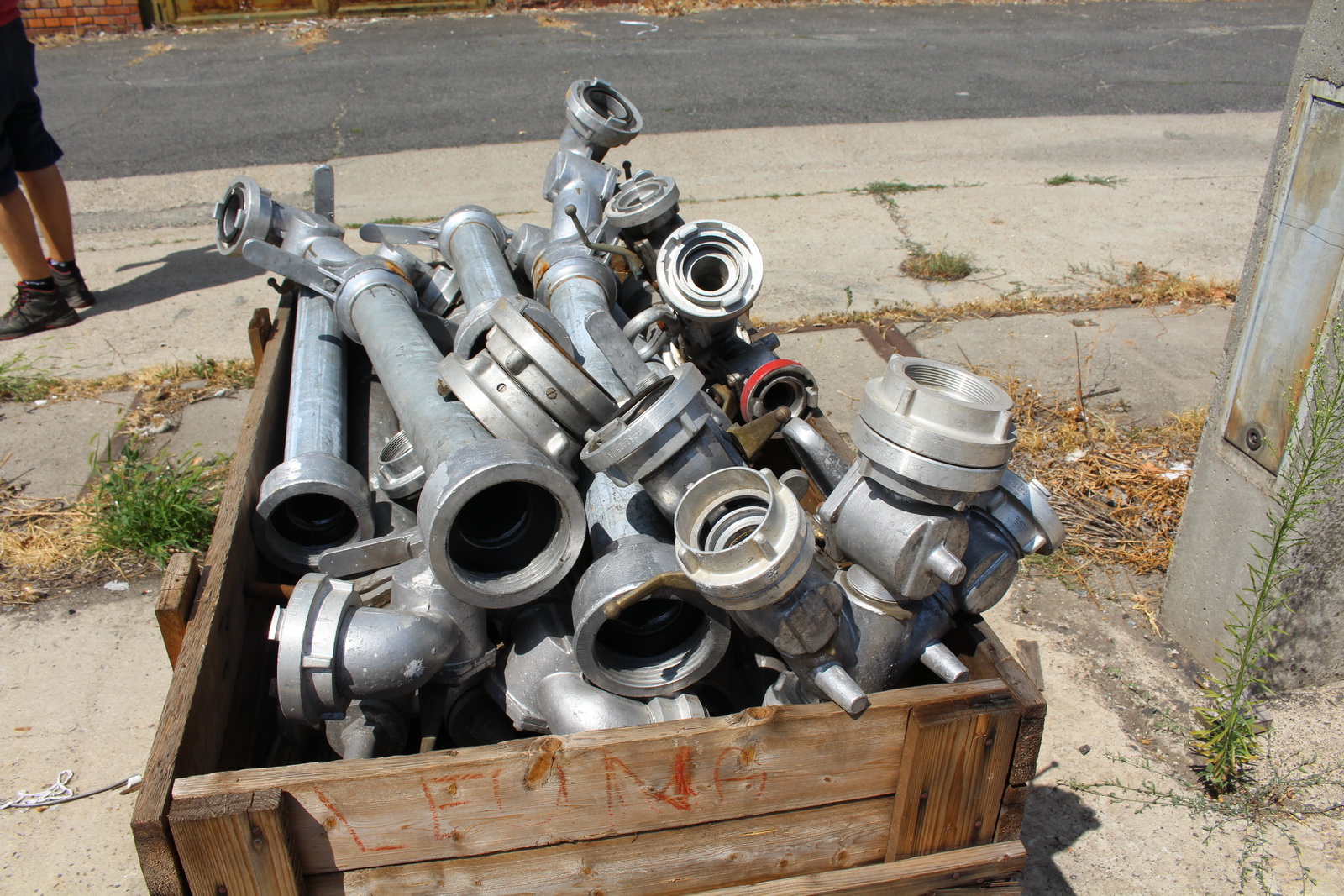 Használt tűzoltó tömlők és tartozékai 5