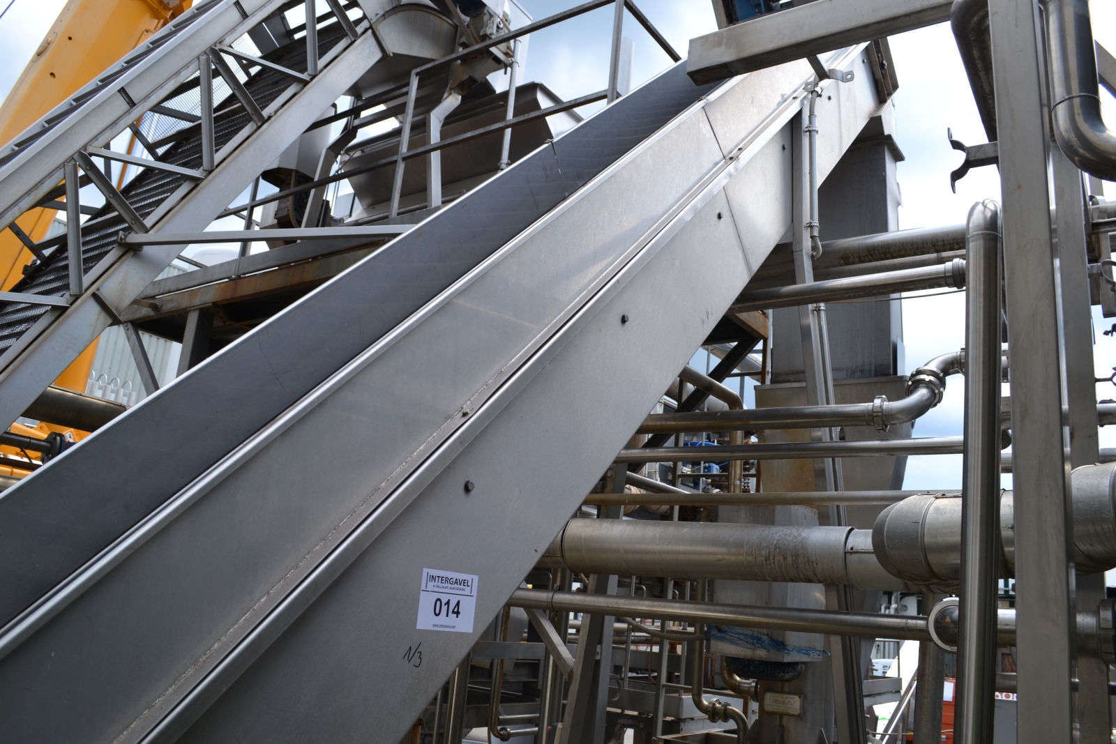 Felhordószalag és almapürésítő