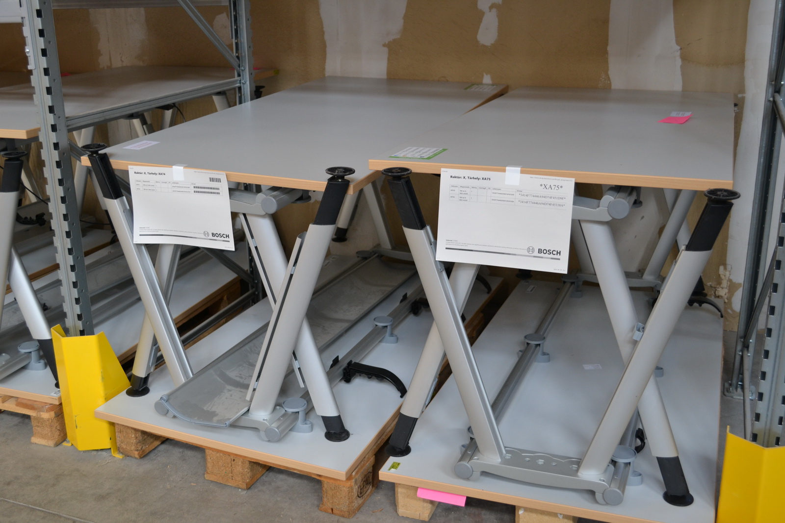 Íróasztal (A-lábú-1600 mm széles) 1