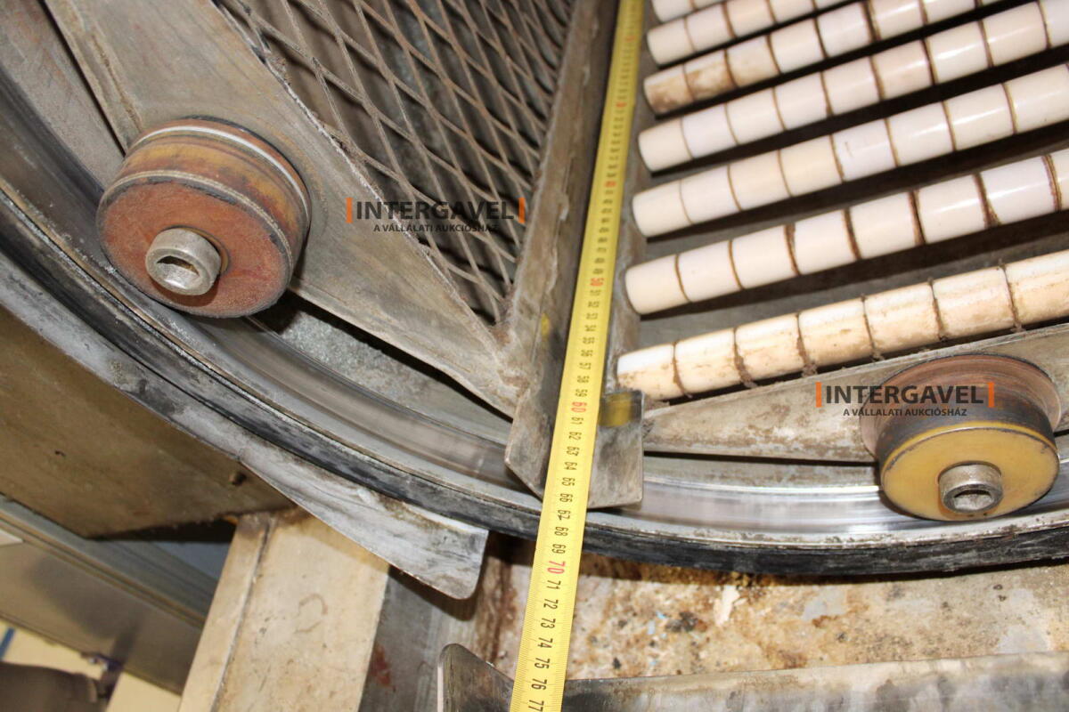 Polimerizáló berendezés 14