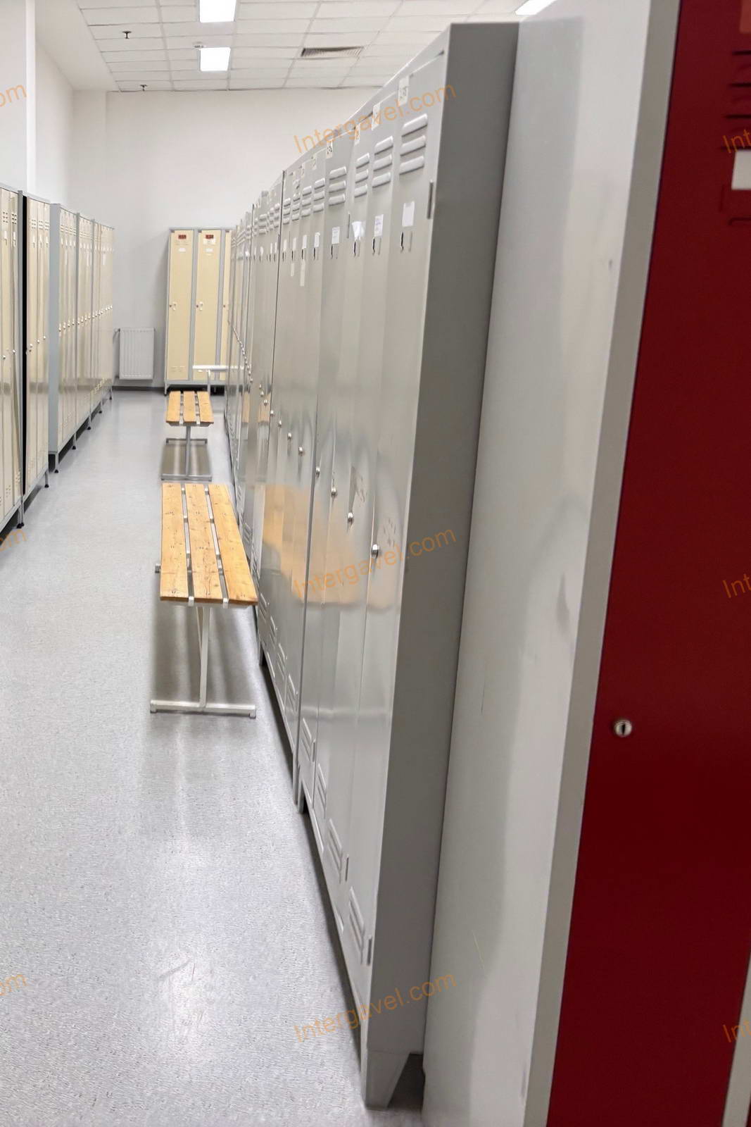 Öltöző szekrény 3