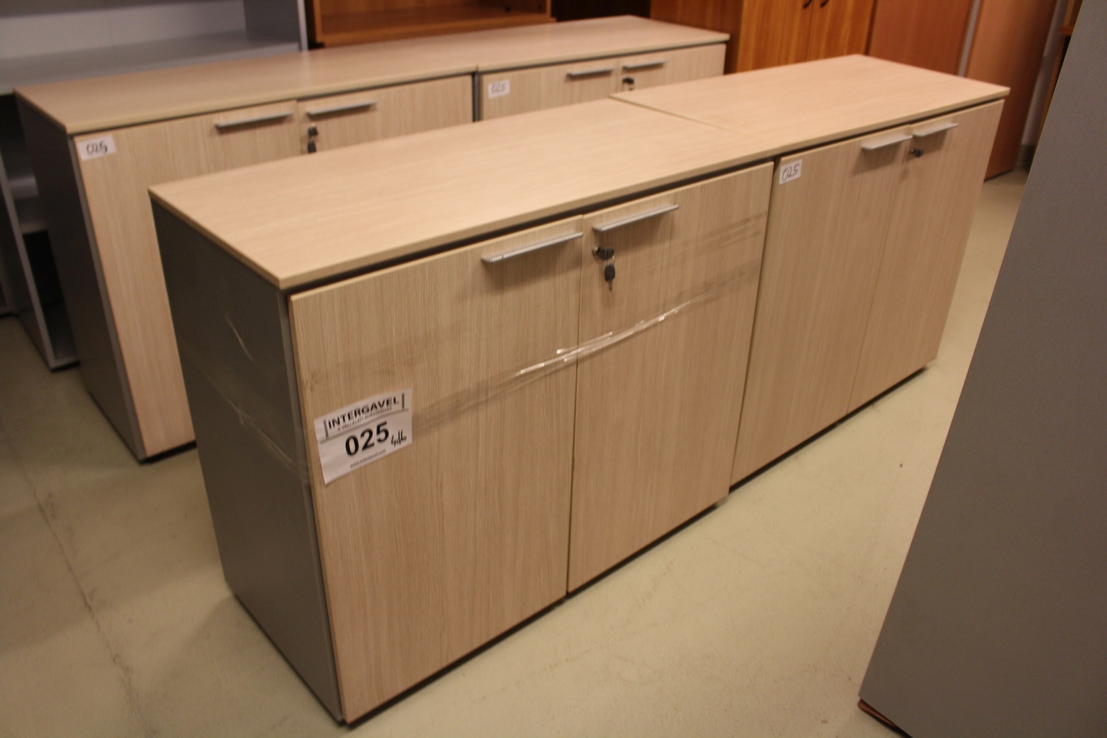 Szekrények és polcok 1