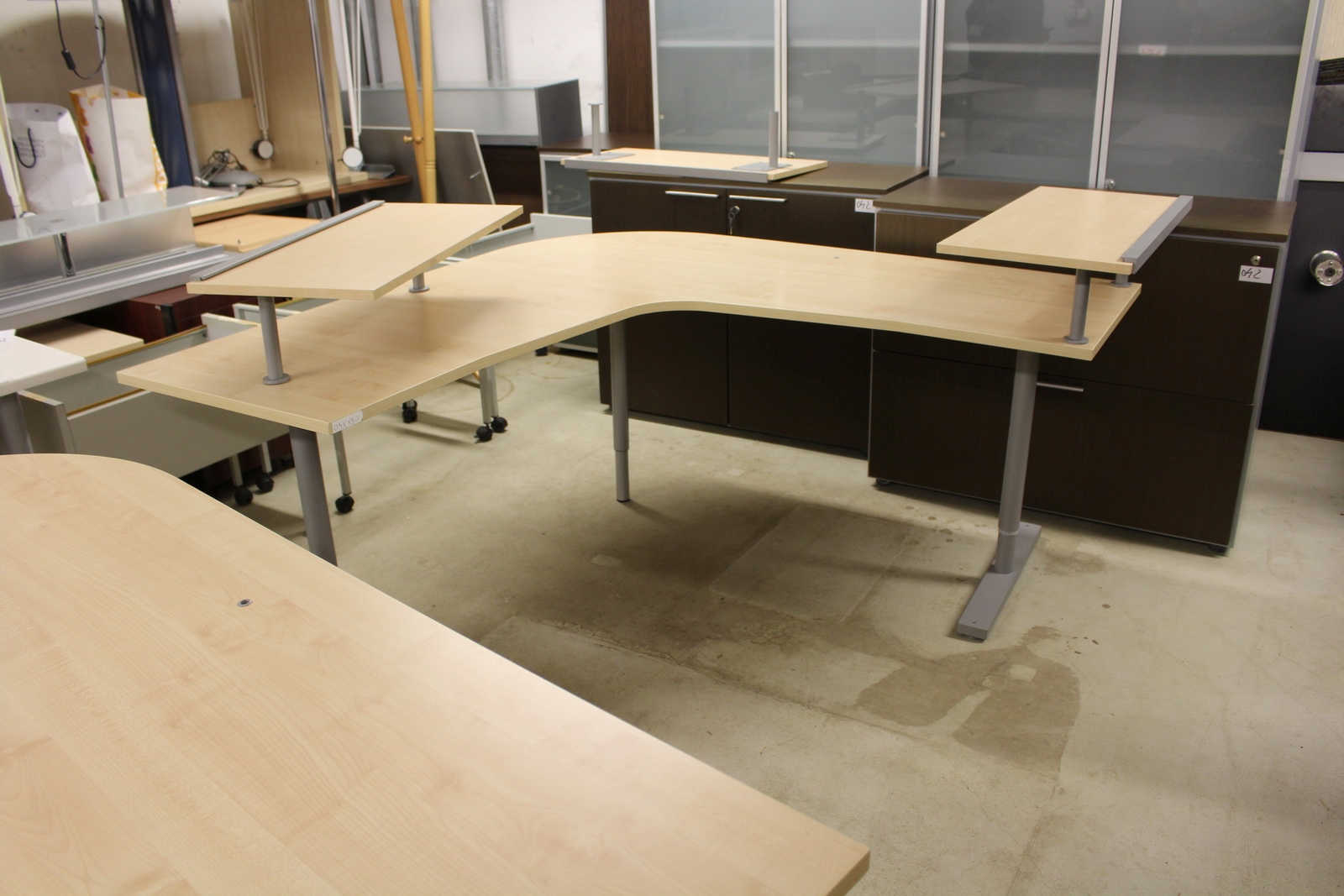 L-alakú íróasztal (juhar) 1