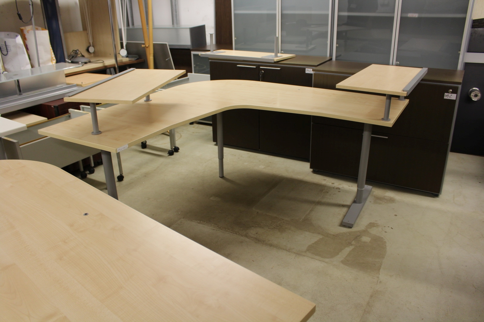 L-alakú íróasztal (juhar) 2