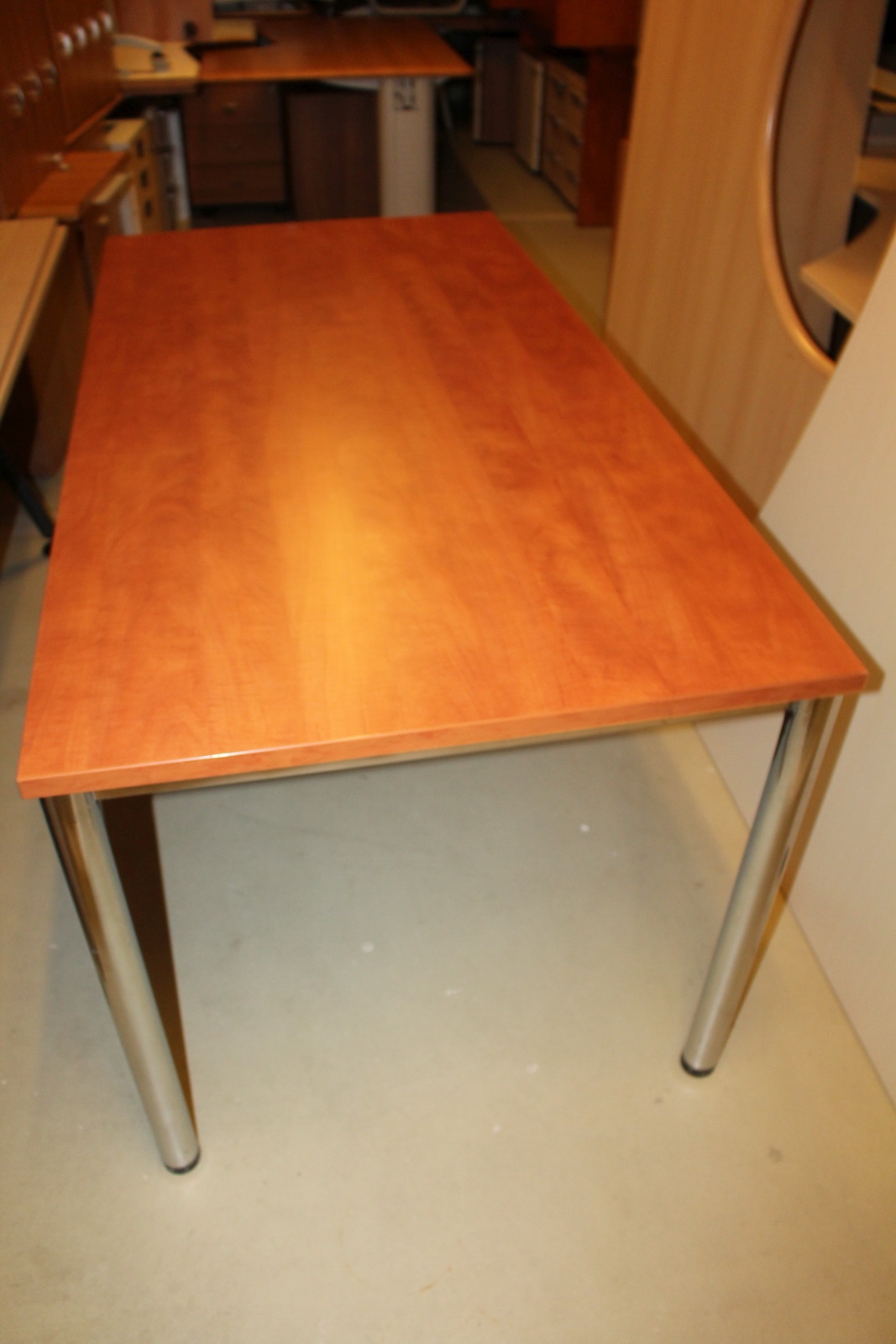 Asztal (cseresznye) 2