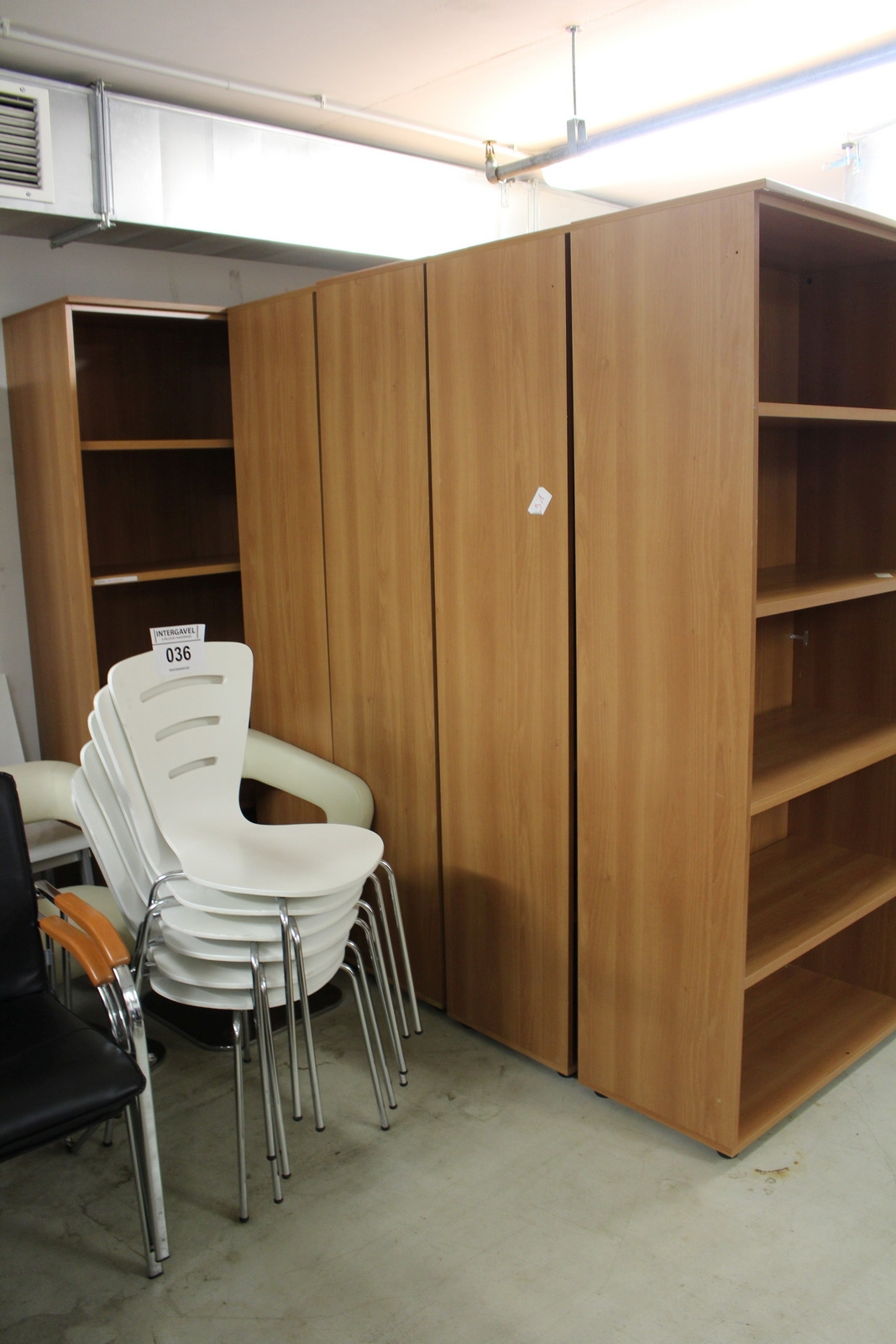 Szekrények és polcok 2