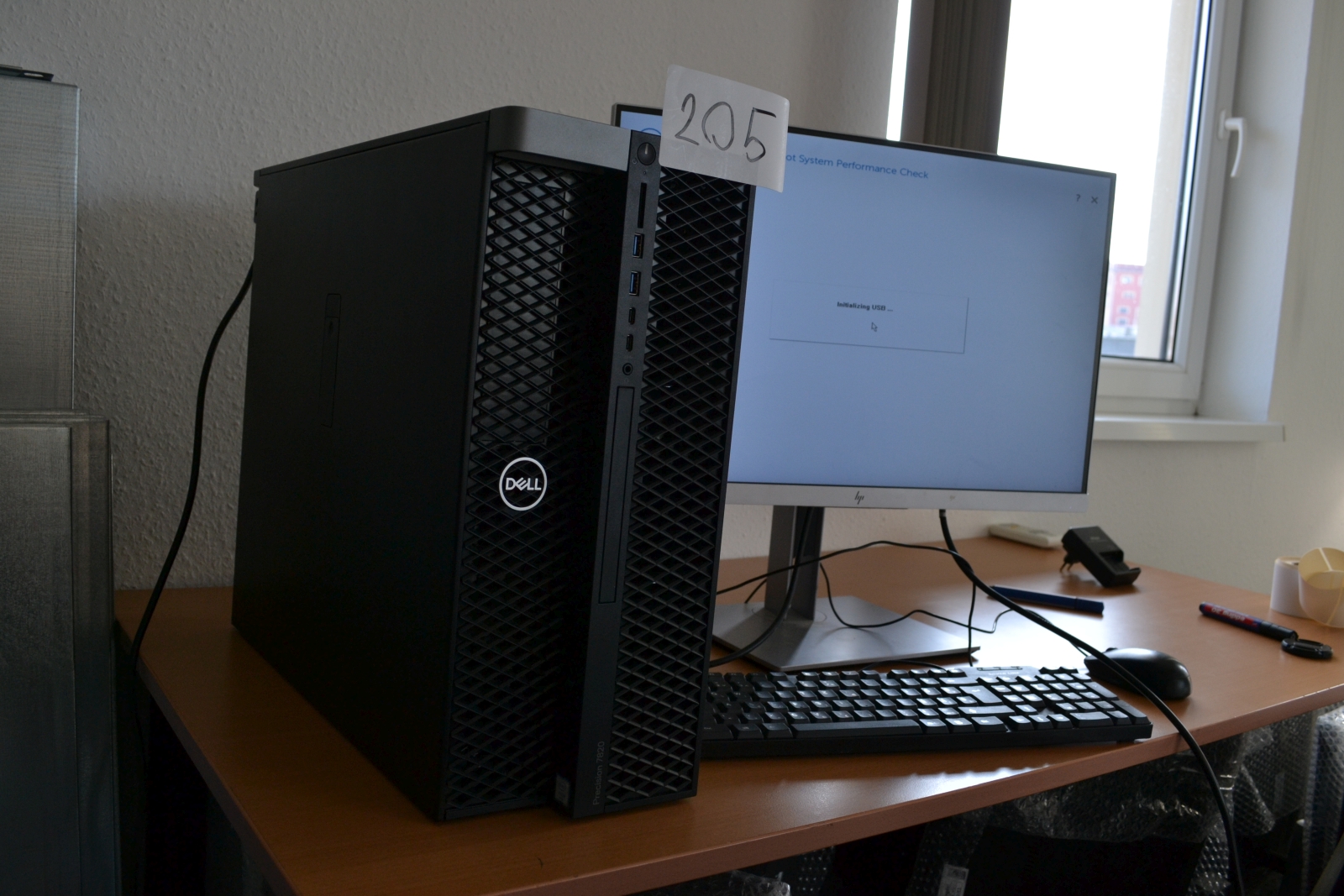 Dell Precision 7820 XL - Munkaállomás 2