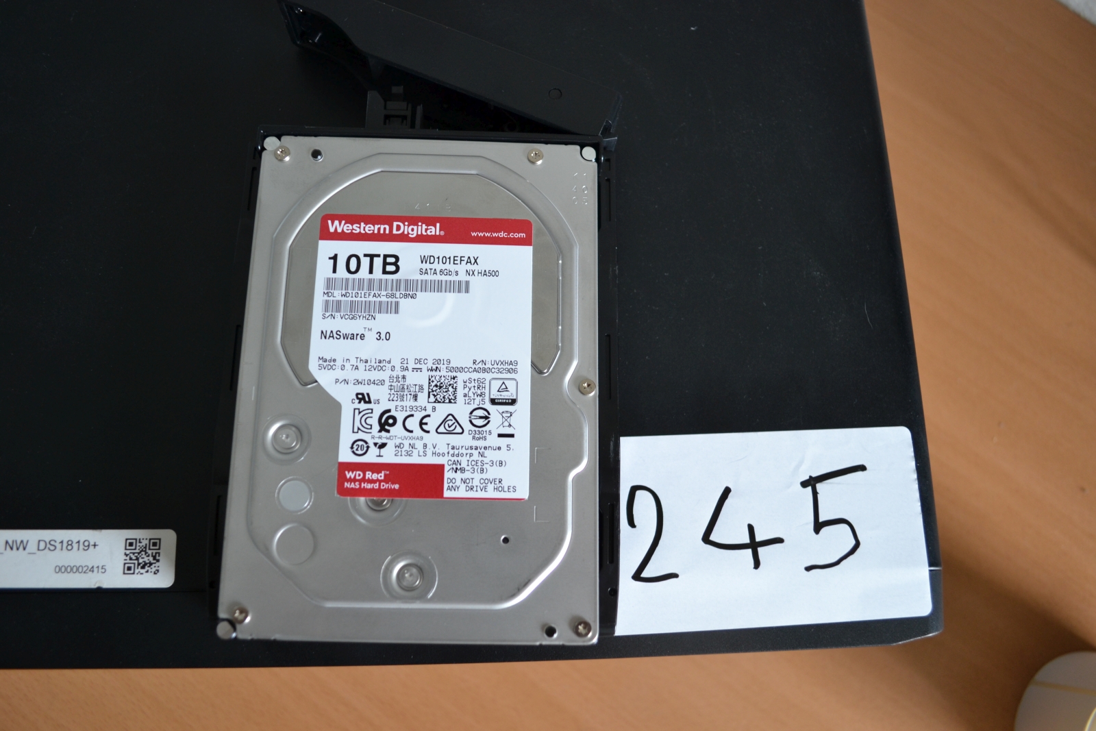 NAS - Synology DS1819+ 3