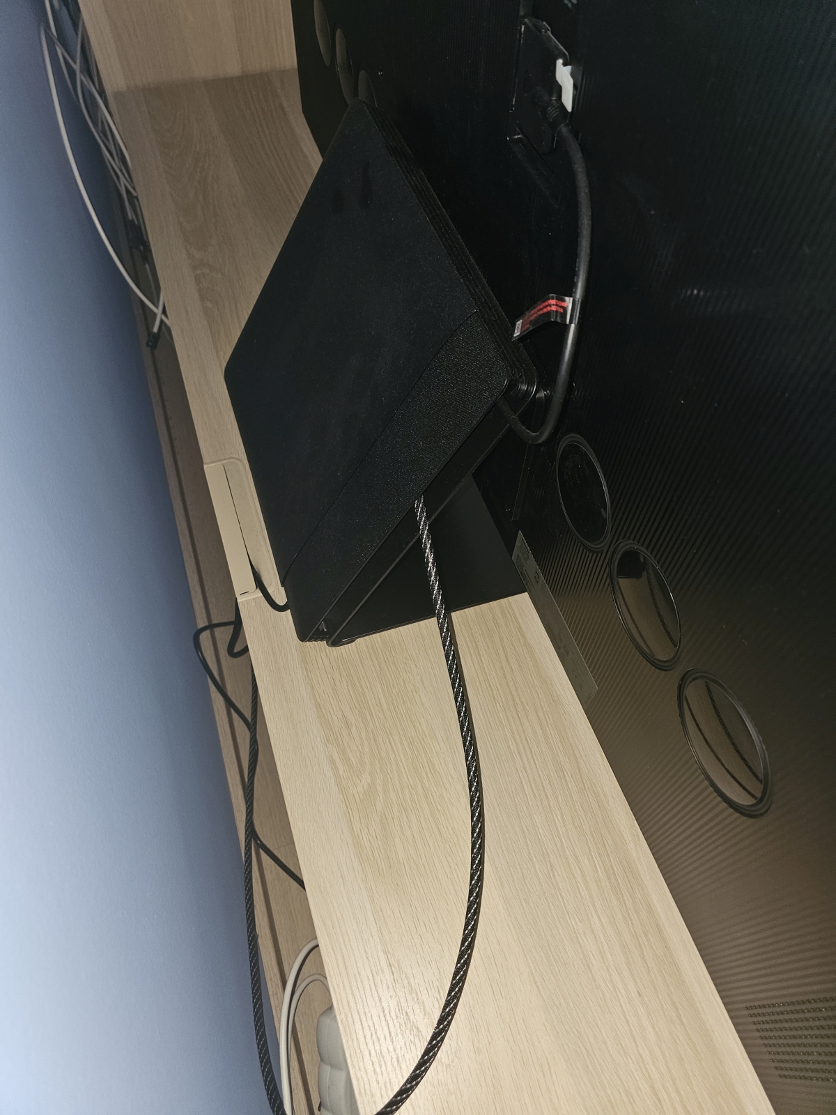 Samsung 55" S95C OLED 4K HDR Smart TV 7