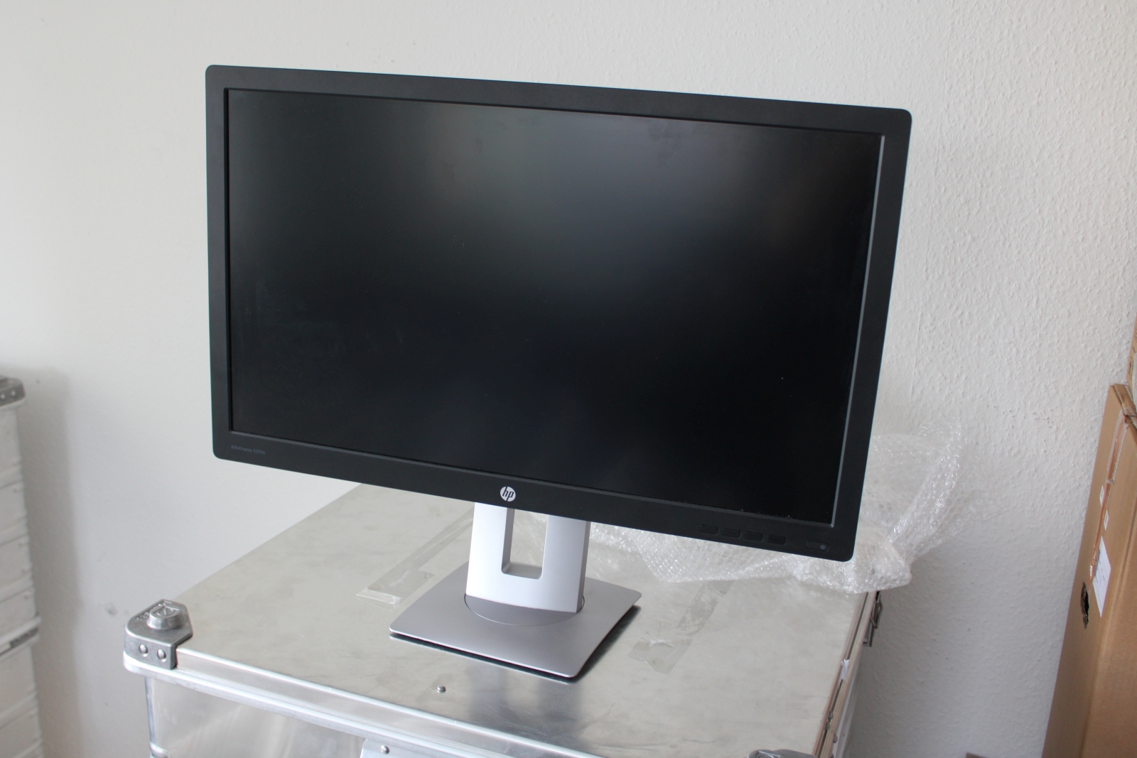 HP monitor (E272Q) 1