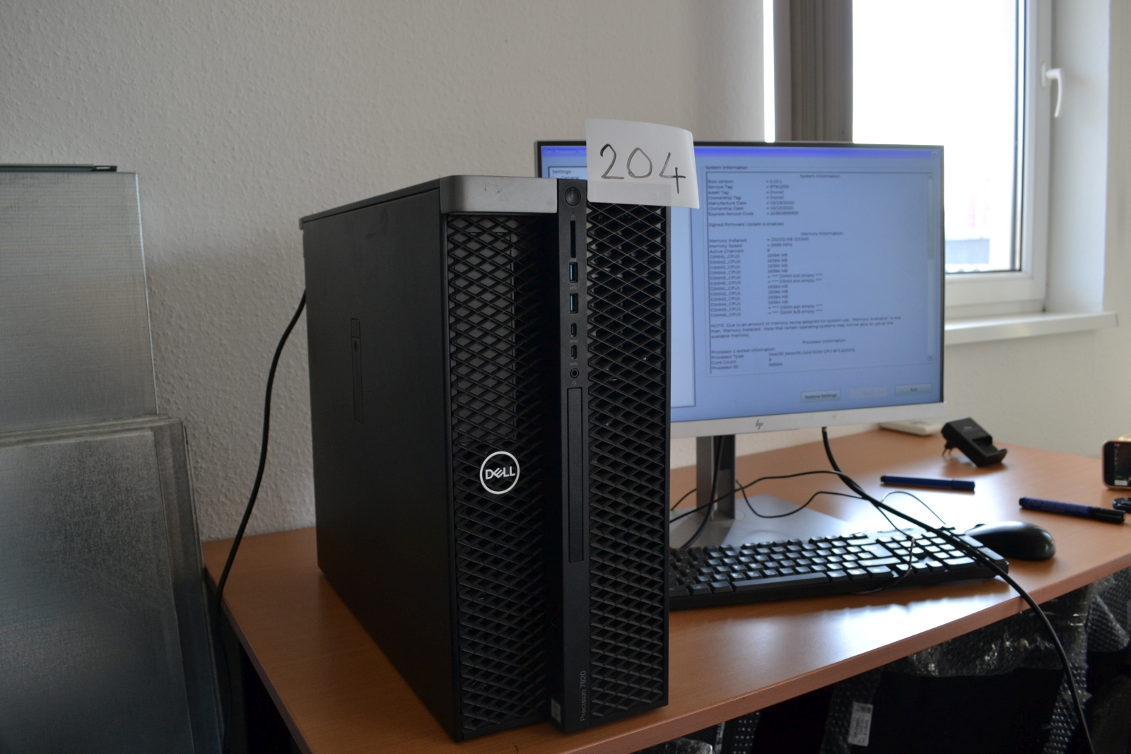 Dell Precision 7820 - Munkaállomás 2
