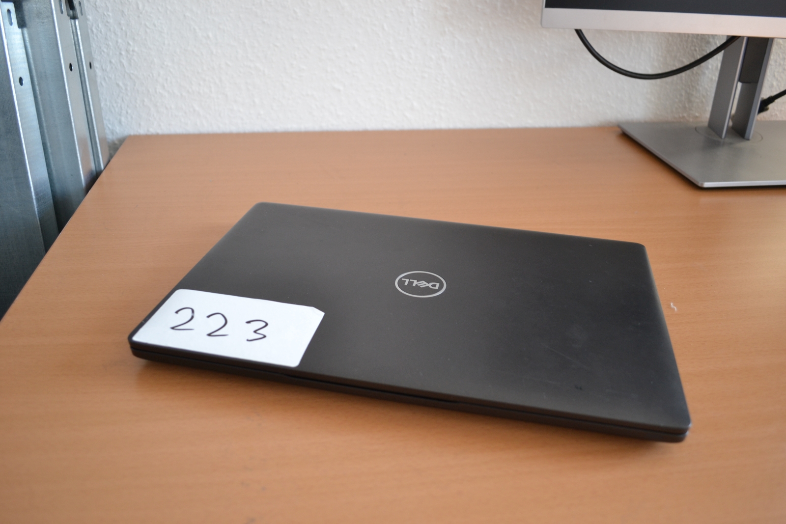 Dell Latitude 5400 - Laptop 2