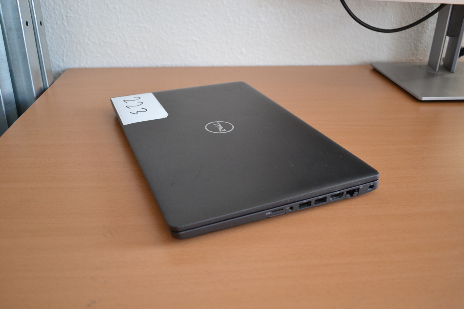 Dell Latitude 5400 - Laptop 3