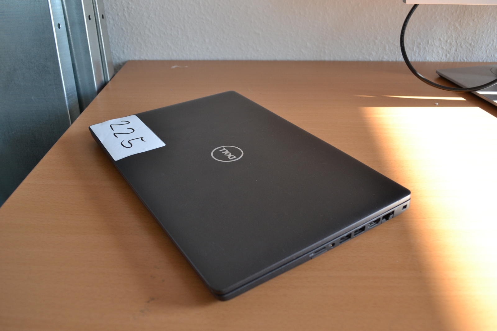 Dell Latitude 5400 - Laptop 3