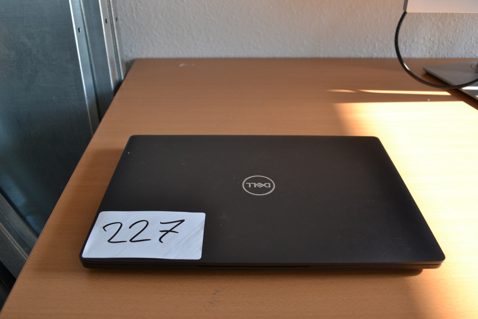 Dell Latitude 5400 - Laptop 2