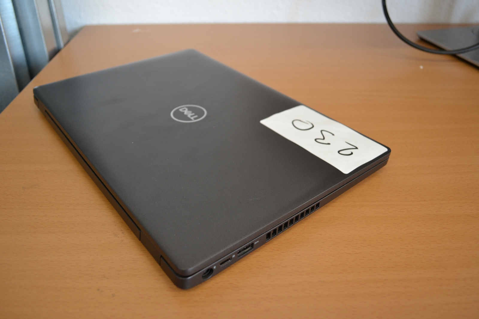 Dell Latitude 5400 - Laptop 4