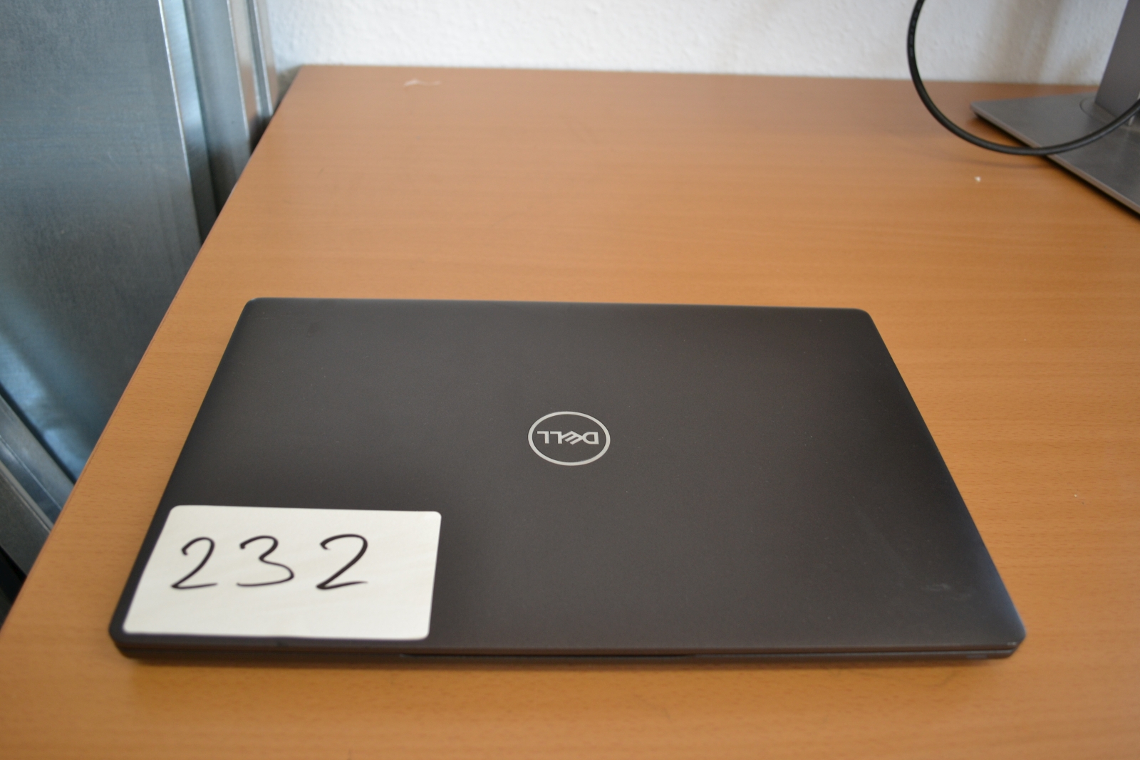 Dell Latitude 5400 - Laptop 2