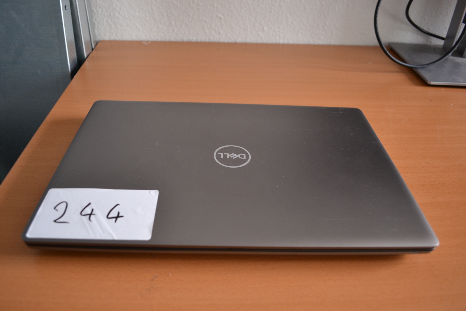 Dell Precision 7560 2