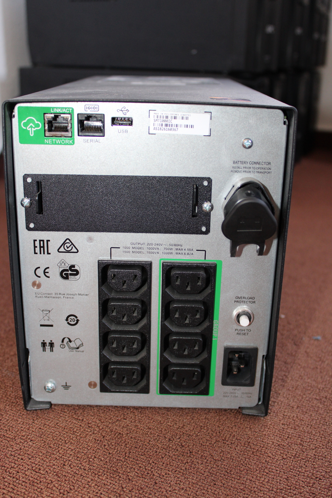 APC szünetmentes tápegység 4