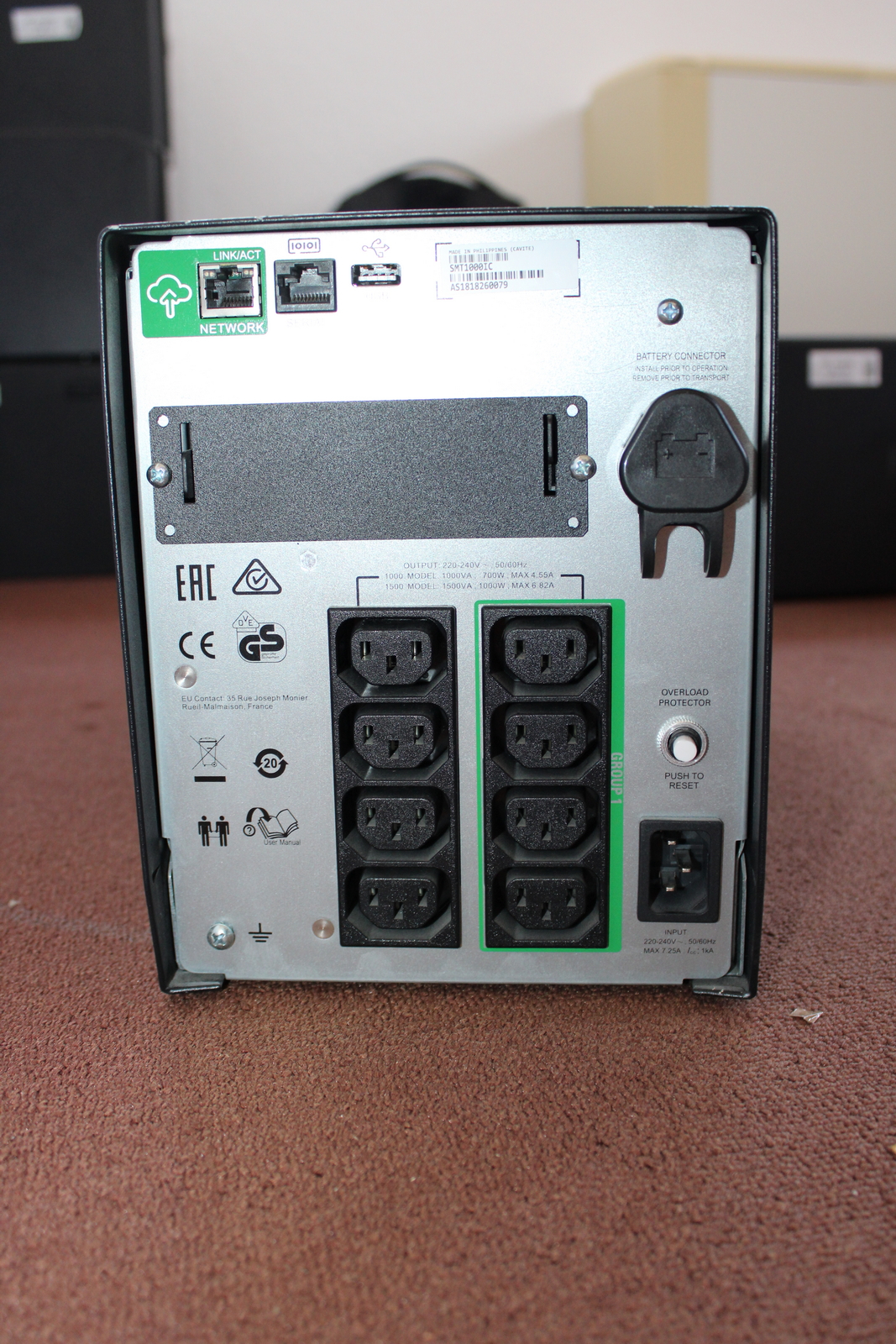 APC szünetmentes tápegység 4