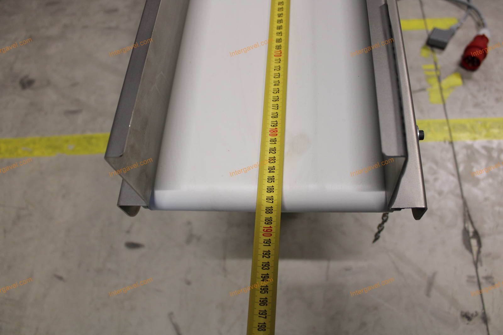 Szállító szalag - teljes hossz: 1,94 m 10