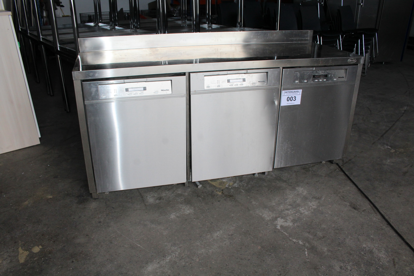 Pult mosogatógépekkel 2