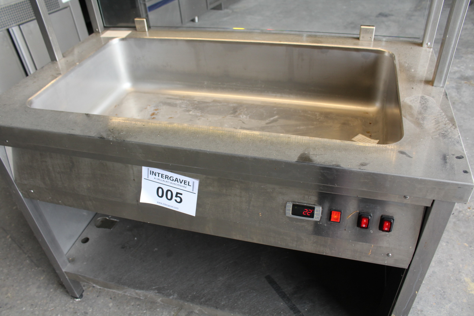 Melegentartó pult 2