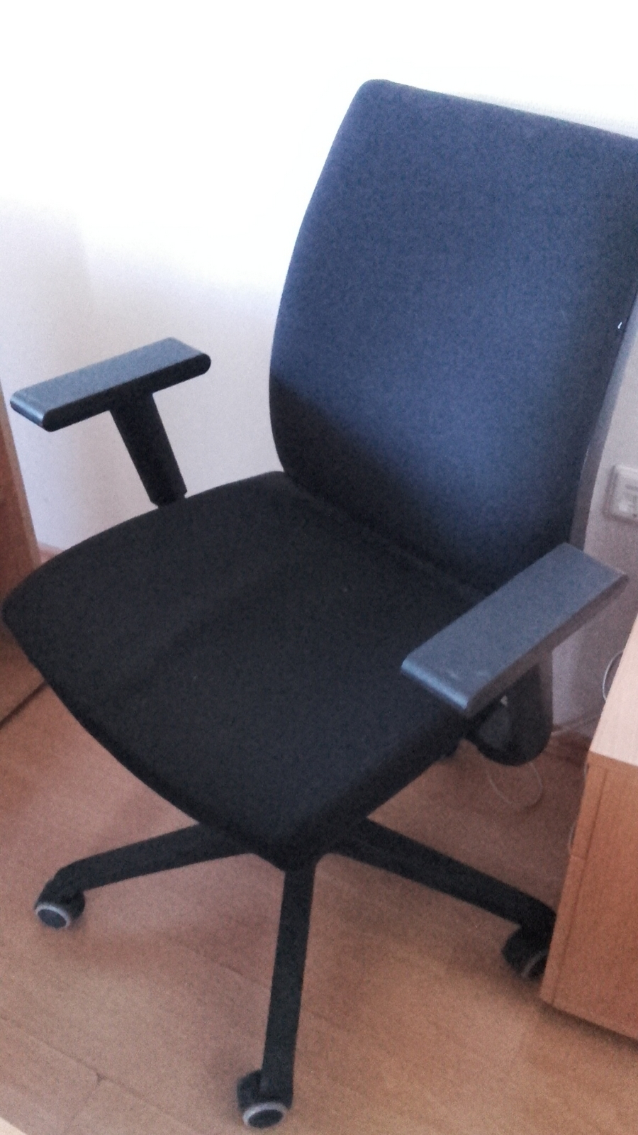 Irodai görgős szék 3