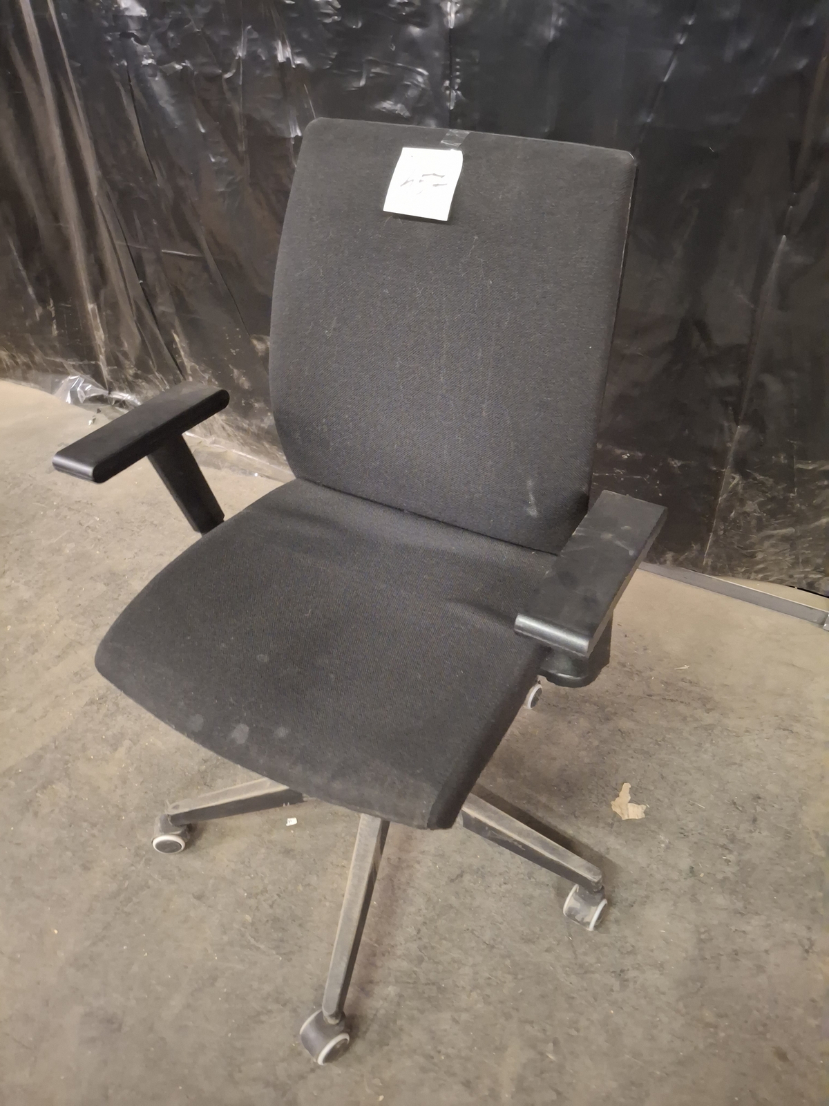 Irodai görgős szék 6