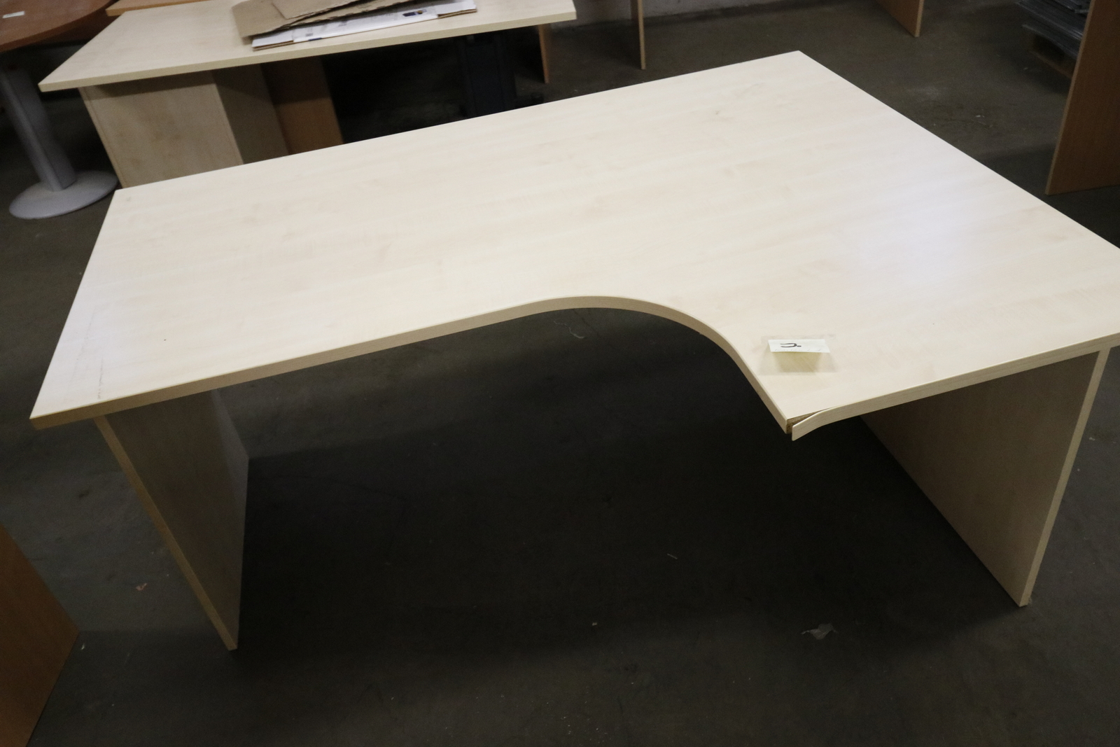 L-alakú íróasztal 2