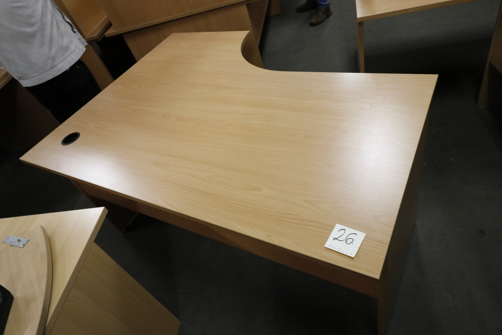 L-alakú íróasztal 2